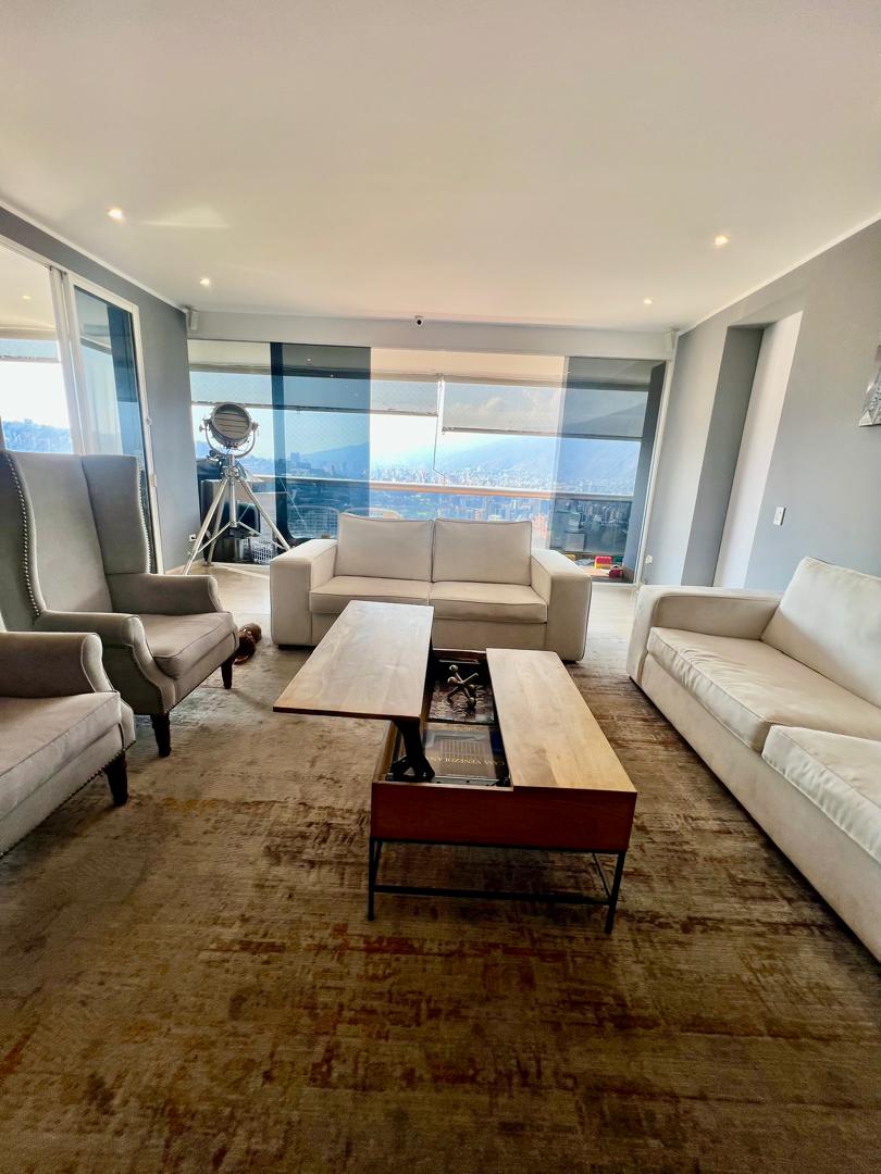 Bello Apartamento de 250M2