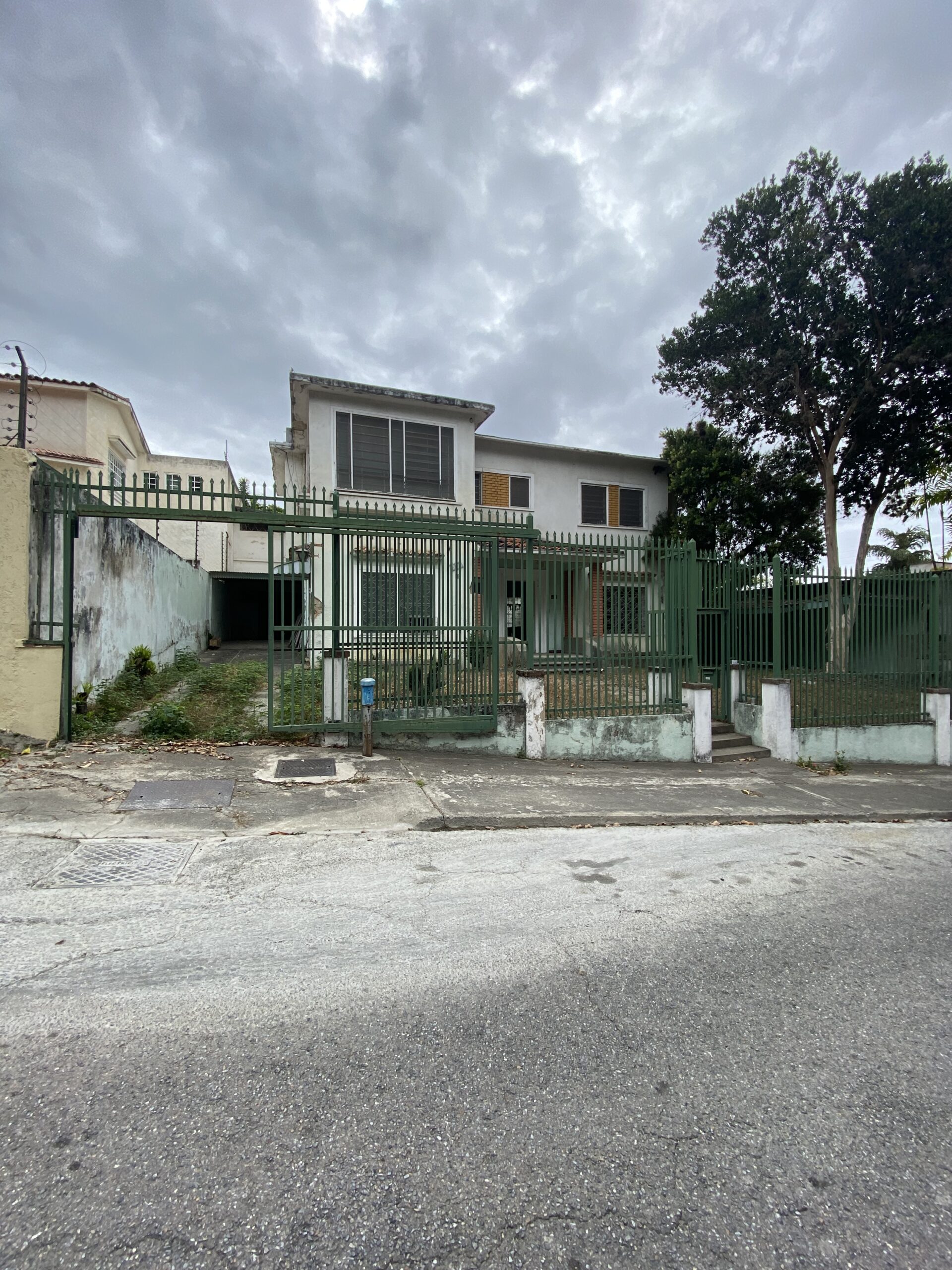 Hermosa Casa para remodelar de 550M2