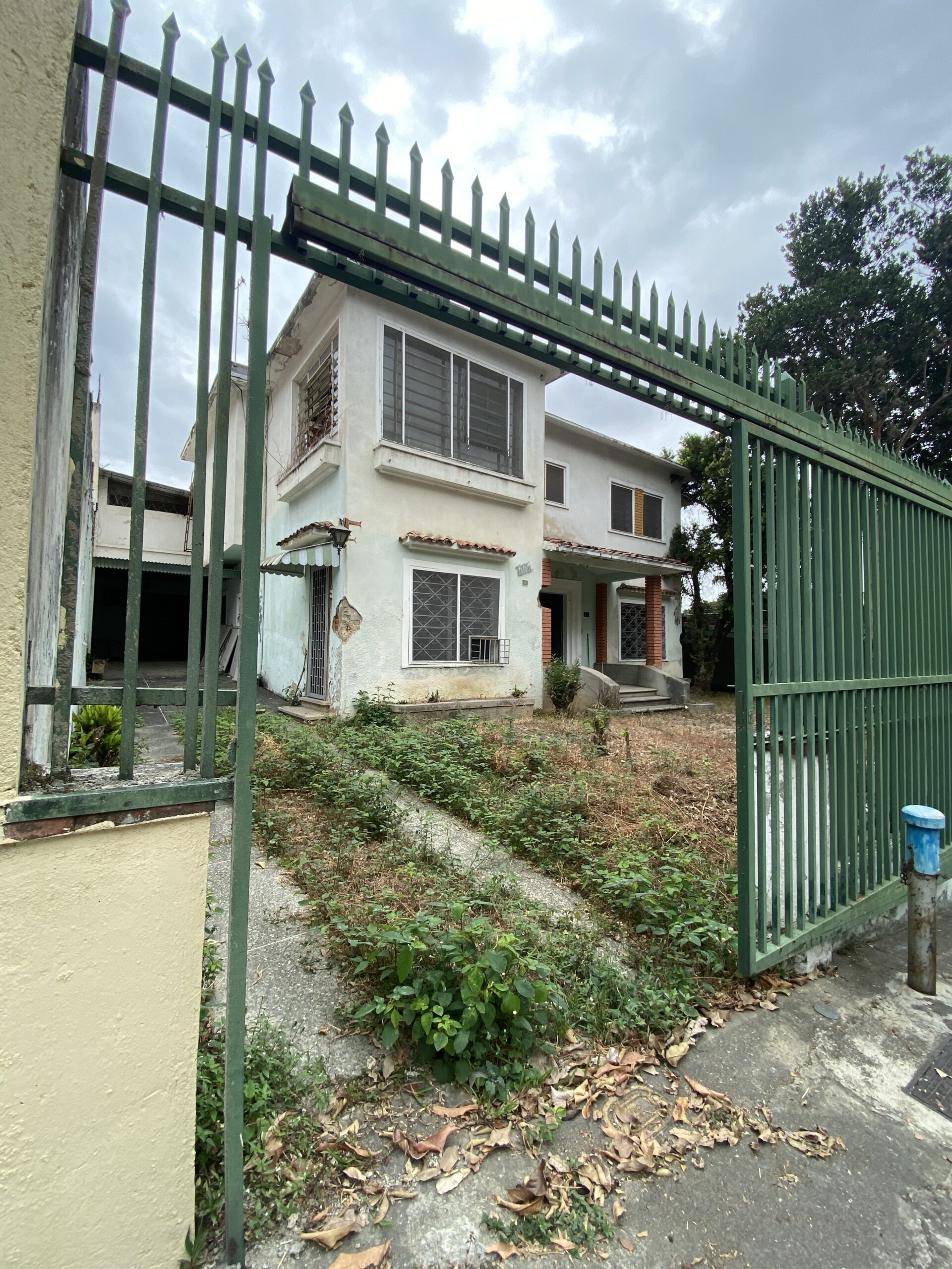 Hermosa Casa para remodelar de 550M2