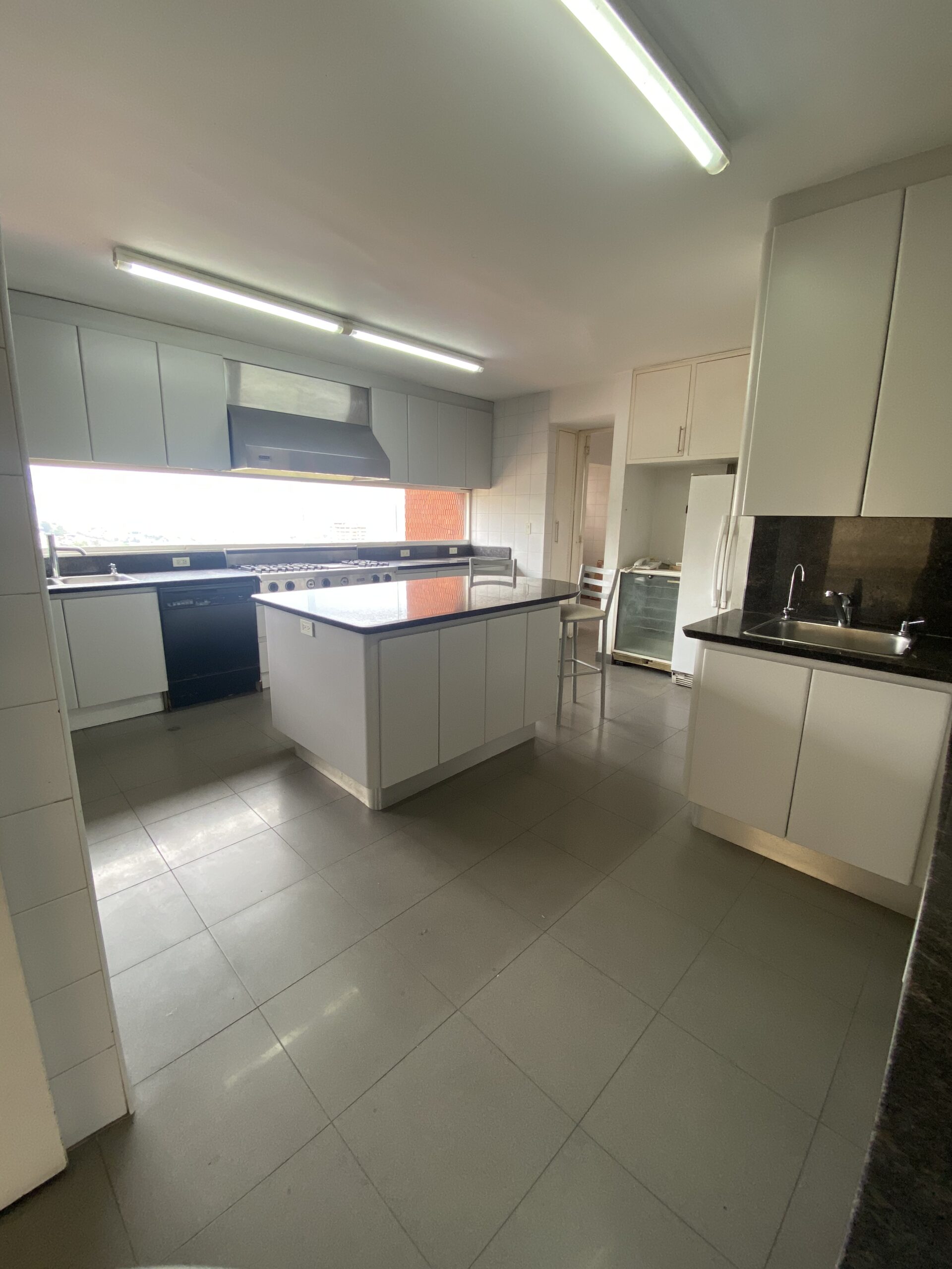 Precioso Pent House de 480M2 Parte alta Santa Rosa de Lima