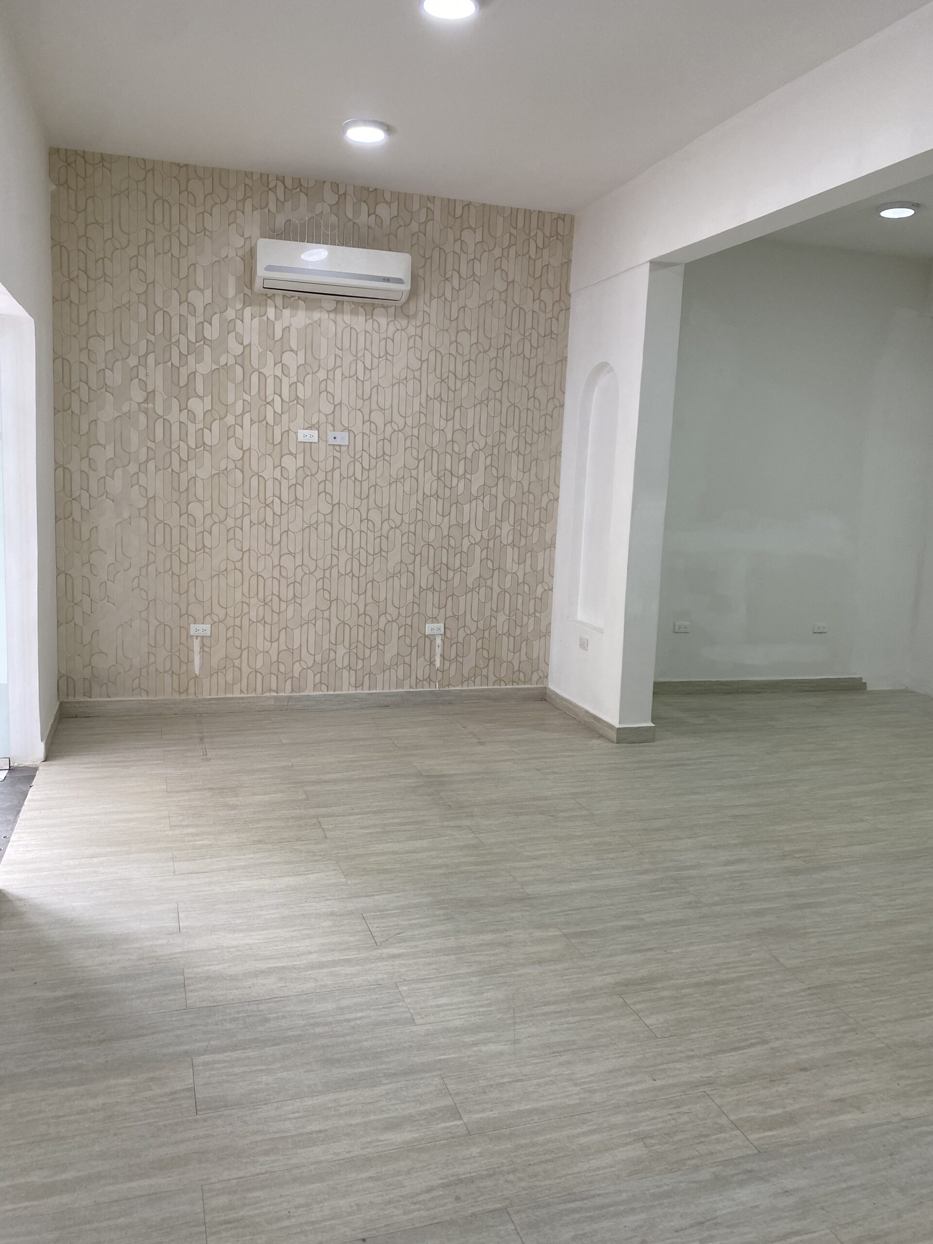 Preciosos Locales desde 20-130M2