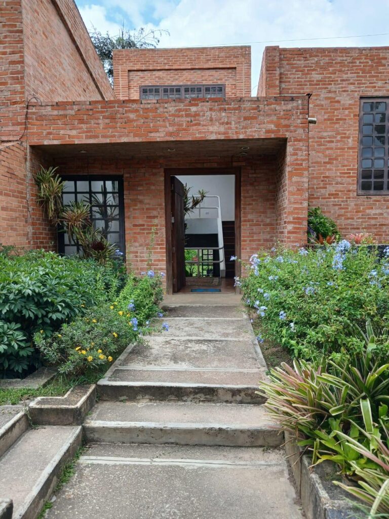 Alquiler de Casa en la Lagunita de 350M2
