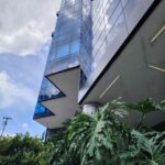 VENTA DE OFICINA COMERCIAL EN TORRE Q 400M2- SUBIDA DE LOS NARANJOS
