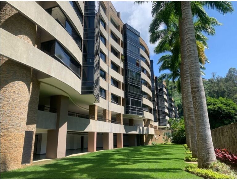 Venta de Espectacular Apartamento de 260m² en Lomas de la Lagunita