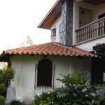 Alquiler de Casa Urb. Miranda 2000m² calle cerrada con vigilancia
